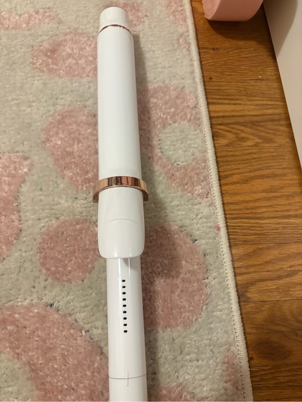 NWOB T3 White and Rose Gold Curling Wand SEE DESCRIPTION FULLY FUNCTIONAL